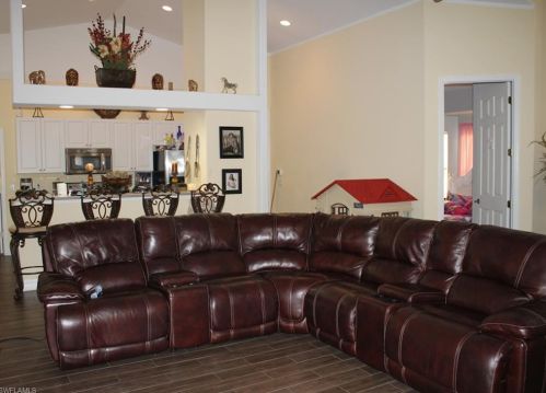 709 Connecticut Ln, Lehigh Acres FL 33936-7803 exterior