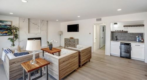 1901 Hacienda Dr, El Cajon CA  92020-1056 exterior