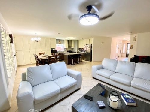 1443 Augusta St, Beaumont CA  92223-7189 exterior