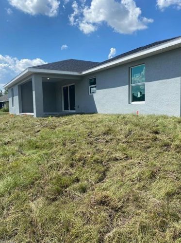 4115 33rd St, Lehigh Acres, FL 33976-4136