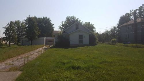 204 Superior St, Friendship, WI 53934-9430
