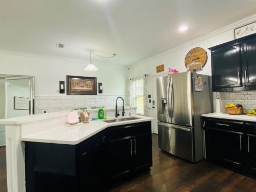 138 Cliff Heights Cir, Dallas TX  75241-5333 exterior