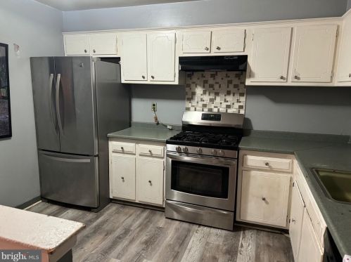 12112 Academy Rd, Philadelphia PA  19154-2903 exterior