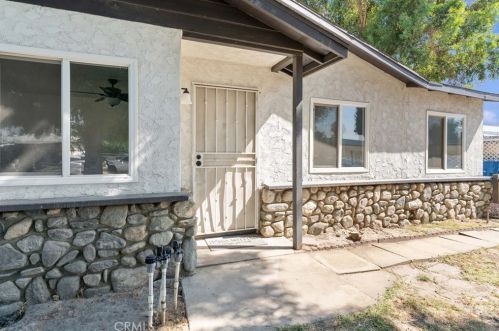 1940 Wallace Ct, San Bernardino CA  92408-3017 exterior