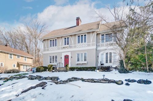 1122 Delta Ave, Cincinnati, OH 45208-3002