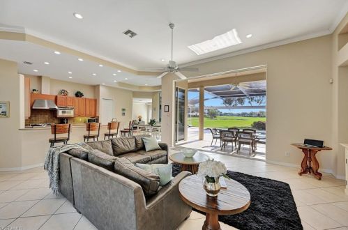 1690 Manchester Ct, Naples, FL 34109-0429