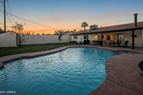 8649 Plz Ave, Scottsdale AZ 85250-6706 exterior