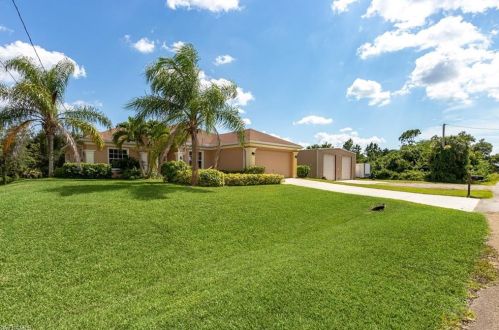 3815 36th St, Lehigh Acres, FL 33976-4248