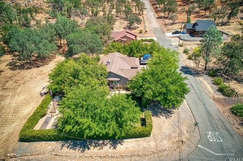 19780 Honey Hill Dr, Middletown CA  95467-8380 exterior