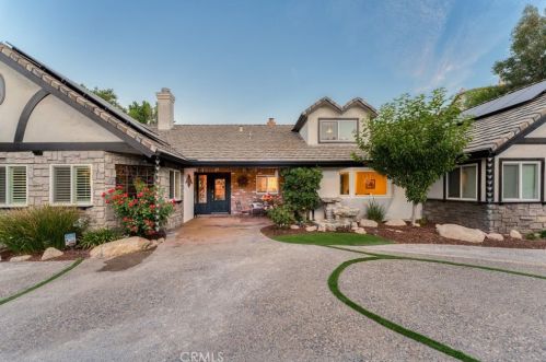 25013 Highspring Ave, Santa Clarita, CA 91321-3413