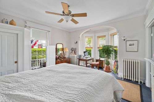 14 Kay St, Middletown RI  02840-7101 exterior