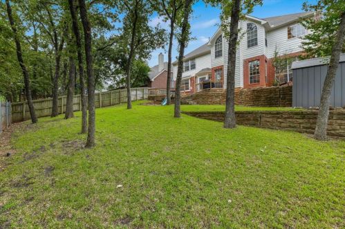 3808 Cherokee Dr, Bedford TX  76021-3109 exterior