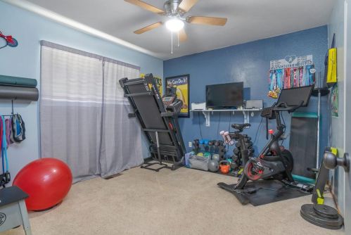 1654 Donner Way, Woodland CA  95695-5564 exterior