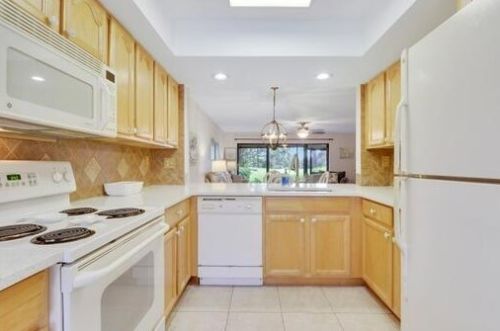 6168 Georgetown Pl, Hobe Sound FL 33455-7344 exterior