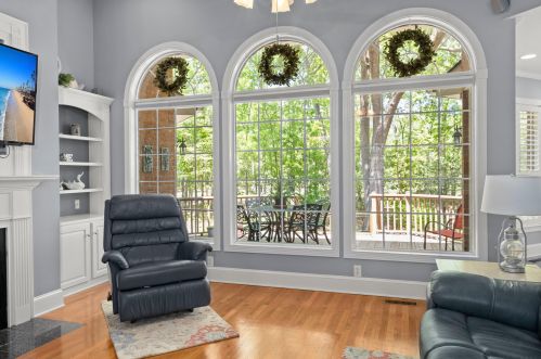 128 Porcher Dr, Bonneau SC  29431-8694 exterior