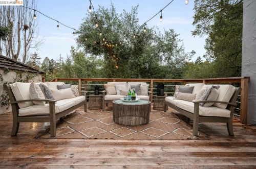 1230 Holman Rd, Oakland CA  94610-2541 exterior