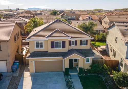 7018 Westminster Ct, Vacaville CA  95687-8254 exterior