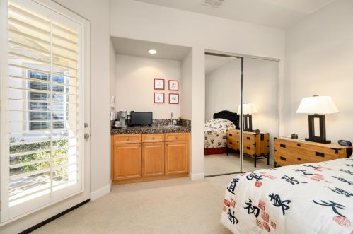 27 Toscana Way, Rancho Mirage CA  92270-1977 exterior