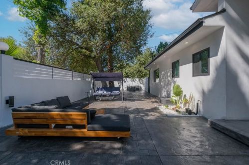 3411 Chevy Chase Dr, Glendale CA  91206-1418 exterior