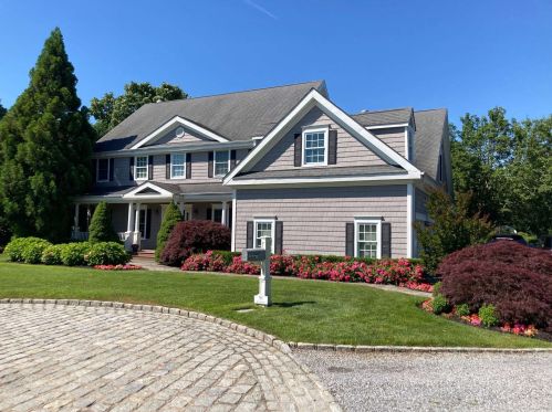 2 True Harbour Way, West Islip, NY 11795-5147