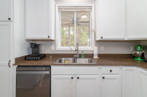 37 Magnolia Dr, Freeport FL  32439-3657 exterior