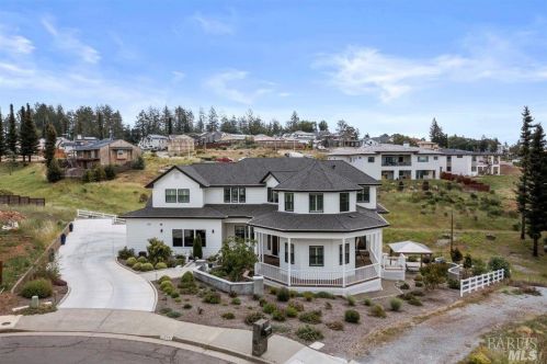3736 Woodbourne Pl, Santa Rosa CA  95403-0941 exterior
