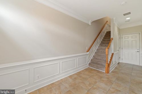 14631 Weeburn Way, Woodbridge VA  22191-4043 exterior