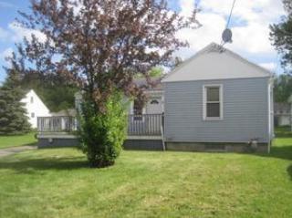 131 Crescent Ave, Hamburg, NY 14075-6540