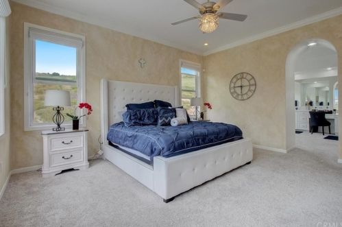 5391 Evening Sky Dr, Simi Valley CA  93063-5744 exterior