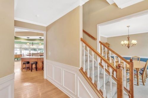 5840 Longview Cir, Bridgeville, PA 15017-1277