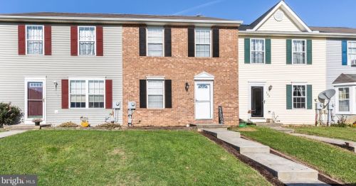 137 Apple Grove Ln, Littlestown PA  17340-1159 exterior