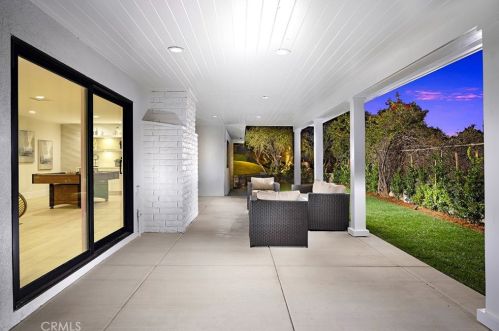 635 Oak Crest Dr, Sierra Madre CA  91024-1130 exterior
