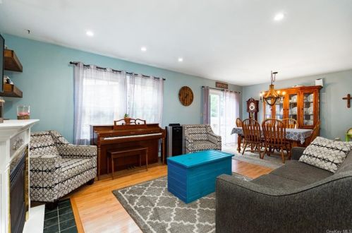 26 Beacham Rd, Rhinebeck NY  12572-3001 exterior