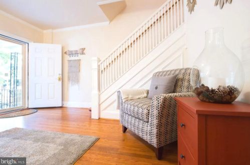 726 Hamilton St, Washington, DC 20011-2675