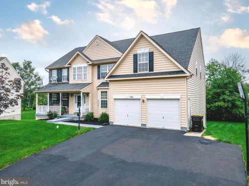 135 Providence Ln, Lansdale, PA 19446-6662