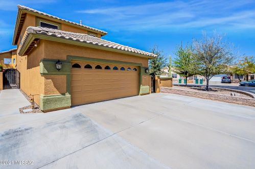9191 Clover Way, Tucson, AZ 85743-8944