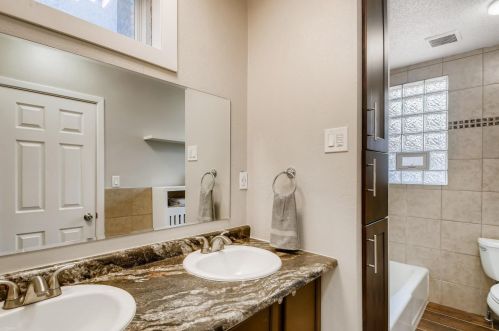 2732 Garfield Ave, Minneapolis MN 55408-2104 exterior