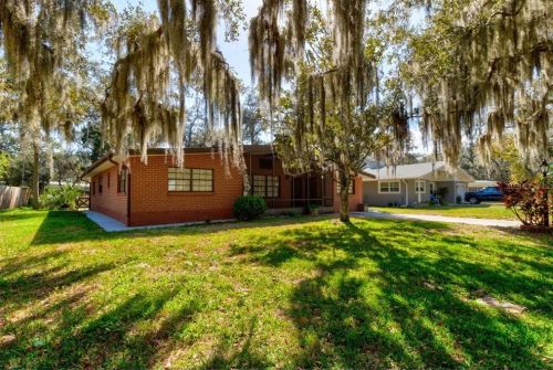 5655 Palm Ave, Daytona Beach, FL 32127-6137