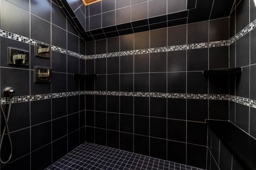 25 Hawthorne Vlg Rd, Nashua NH 03062-2274 exterior