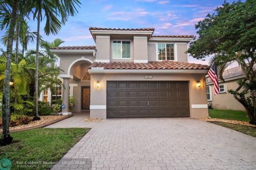 1277 144th Ter, Hollywood FL  33028-2925 exterior