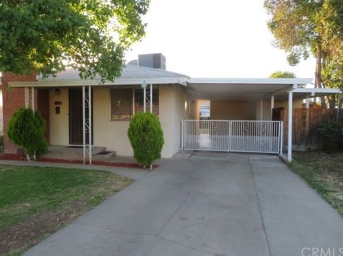 1017 5th St, Madera, CA 93637-4429
