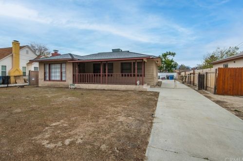 3255 F St, San Bernardino, CA 92405-2724