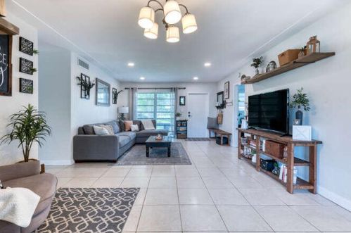 741 Eagle Way, West Palm Beach, FL 33408-5202
