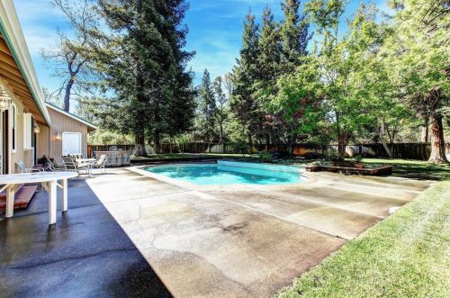 13267 Squirrel Creek Rd, Grass Valley CA 95945-4551 exterior