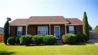 1038 Mile High Dr, Clarksville, TN 37042-6763