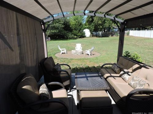 303 Hilton Dr, Wapping CT 06074-3418 exterior