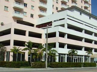 2215 7th St, Miami FL  33125-3111 exterior