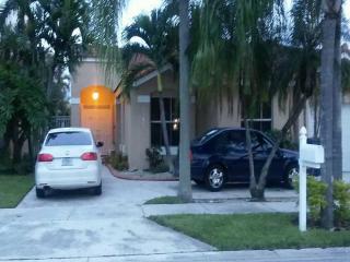 1141 134th Ave, Miami FL  33182-2220 exterior