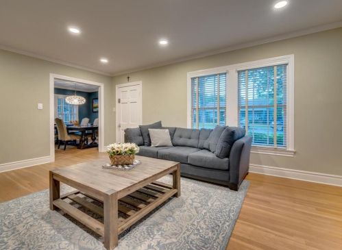 1703 31 St, Austin TX 78705-2148 exterior