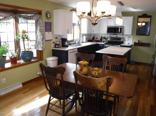 1436 Lee Cir, Manitowoc WI  54220-1522 exterior